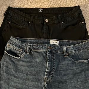 2 pairs of skinny stretch jeans